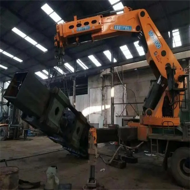 黄山屯溪130吨折臂吊车出租吊机租赁附近电话